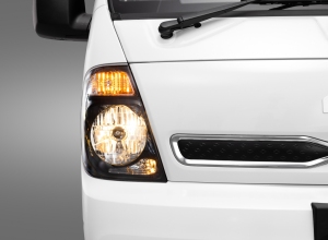 KIA-Shehzore-Head-Lamp-closeup